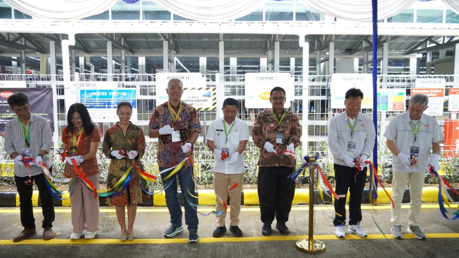 Bupati Resmikan Pembangkit Listrik Tenaga Surya Atap, Simak Manfaatnya